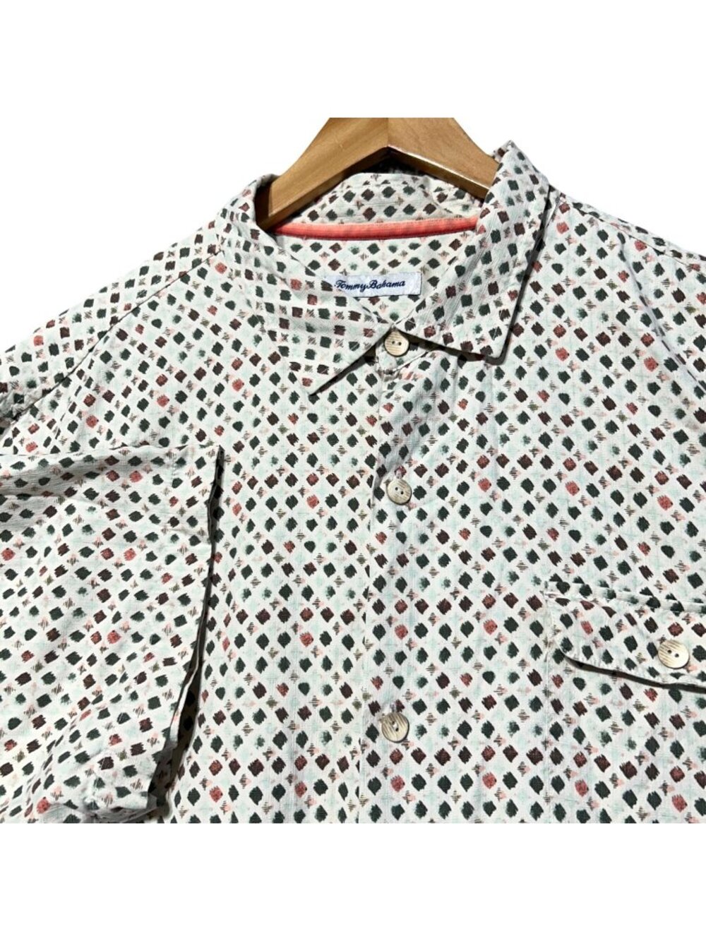 Tommy Bahama Men's Sz XL100% Silk Shirt With Geometric Beach Print Short Sleeves